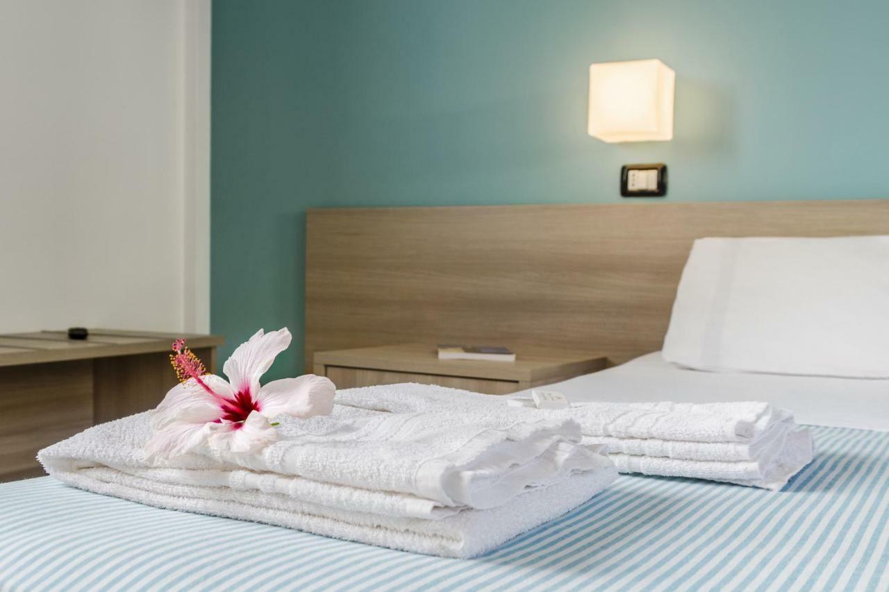 Hotel Dei Bizantini & Villaggio Campo Dei Messapi サン・ピエトロ・イン・ベヴァーニャ エクステリア 写真